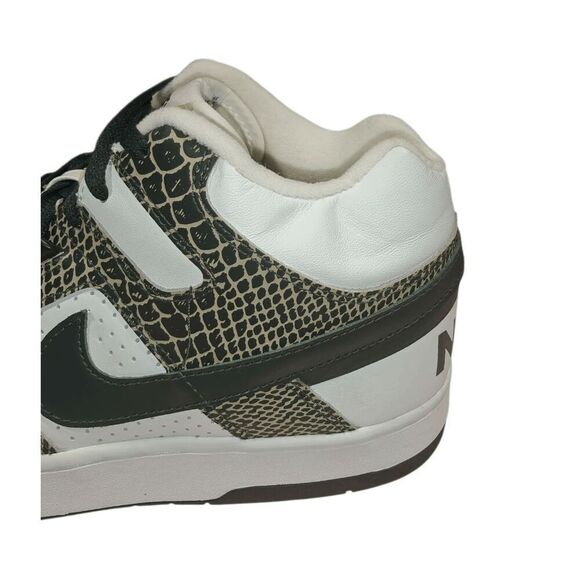 NIKE Delta Force 3/4 Deluxe Sneakers Size 12